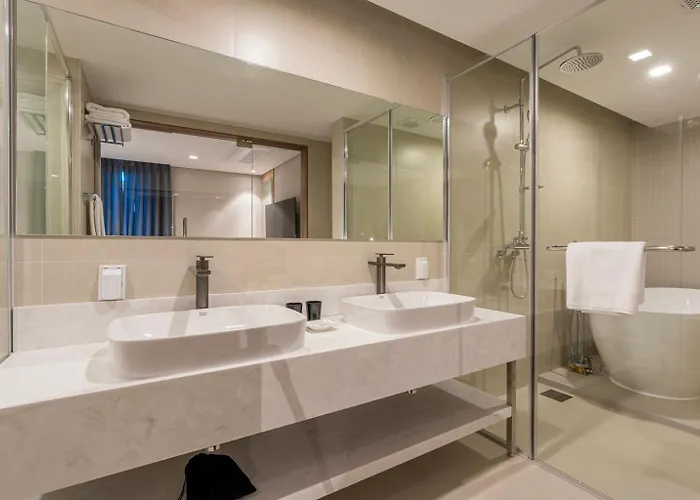 Hotel Western Insadong 2*