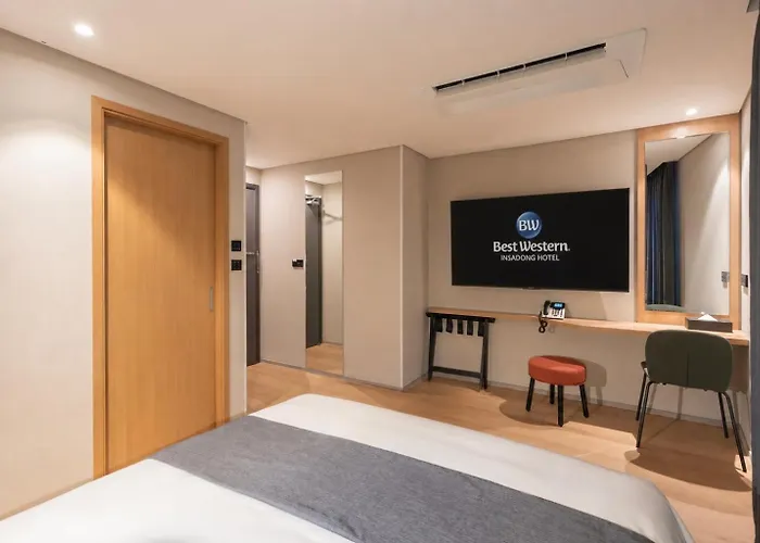 Western Insadong 2*